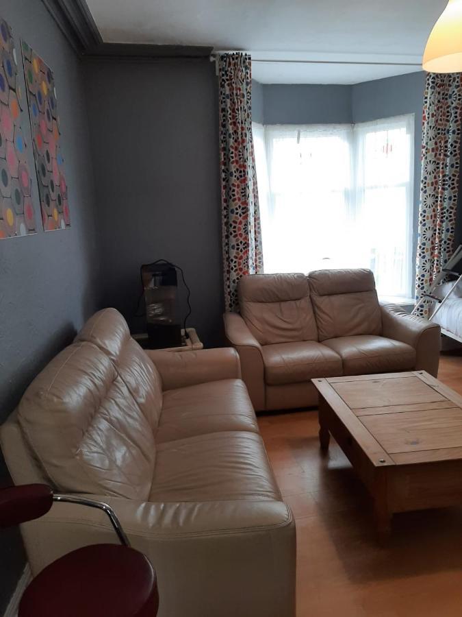 Rhyl Aparthotels Esterno foto